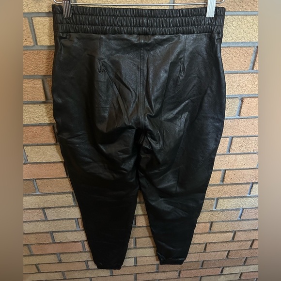 Spanx Faux Leather Jogger Pants Black Elastic Waist Women’s Size Small - Picture 4 of 8